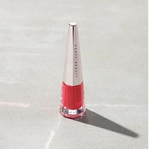 Fenty Beauty Stunna Lip Paint in Unattached